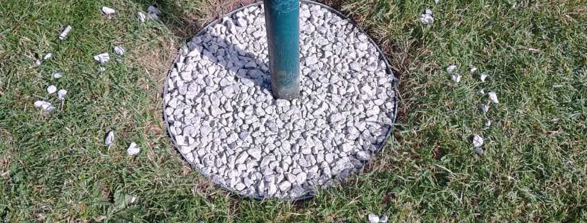 Veilig gazon maaien zonder losse steentjes met GRAVELFIXX.