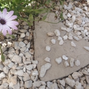 Met GRAVELFIXX erger je je niet meer aan losse steentjes… Met GRAVELFIXX erger je je niet meer aan losse steentjes...